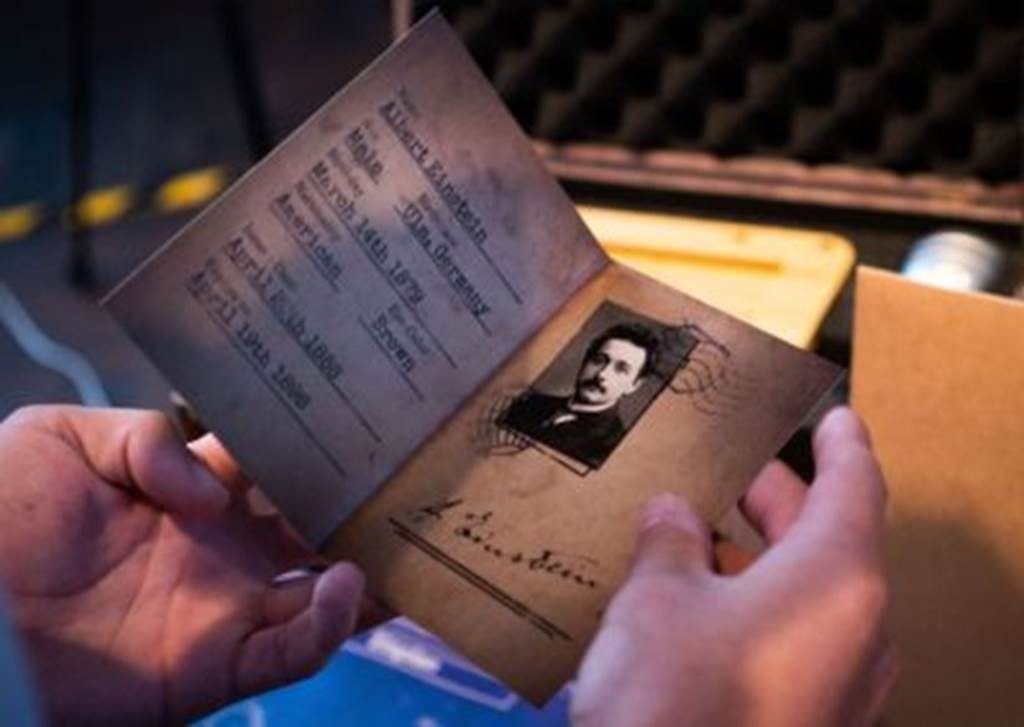 Einstein "Le Dernier Secret" - escape game outdoor - Bonjour La Rochelle